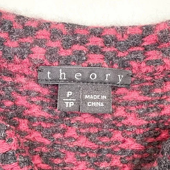 Theory Women's Red Black Wool Knit Ambril Loryelle Cardigan Sweater Size P/TP - Picture 8 of 9